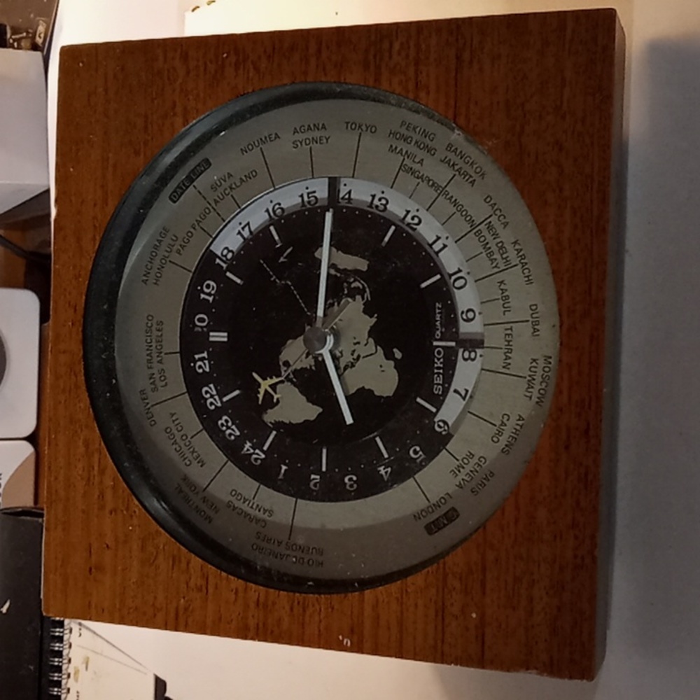 Seiko world timer desk clock